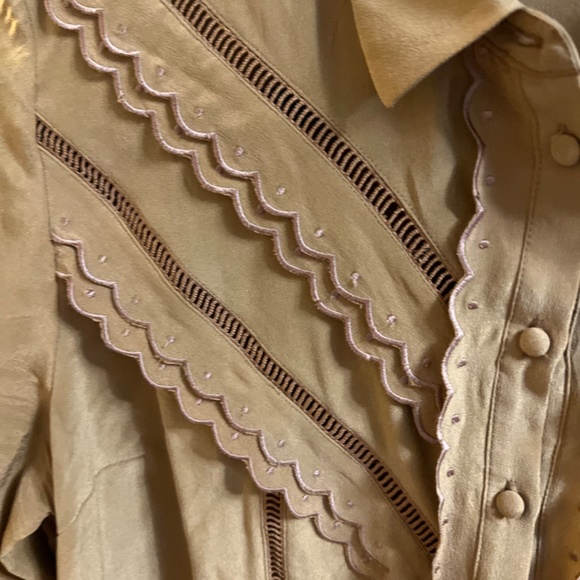 Sezane Tan Blouse with Scalloped Trim - Picture 6 of 10